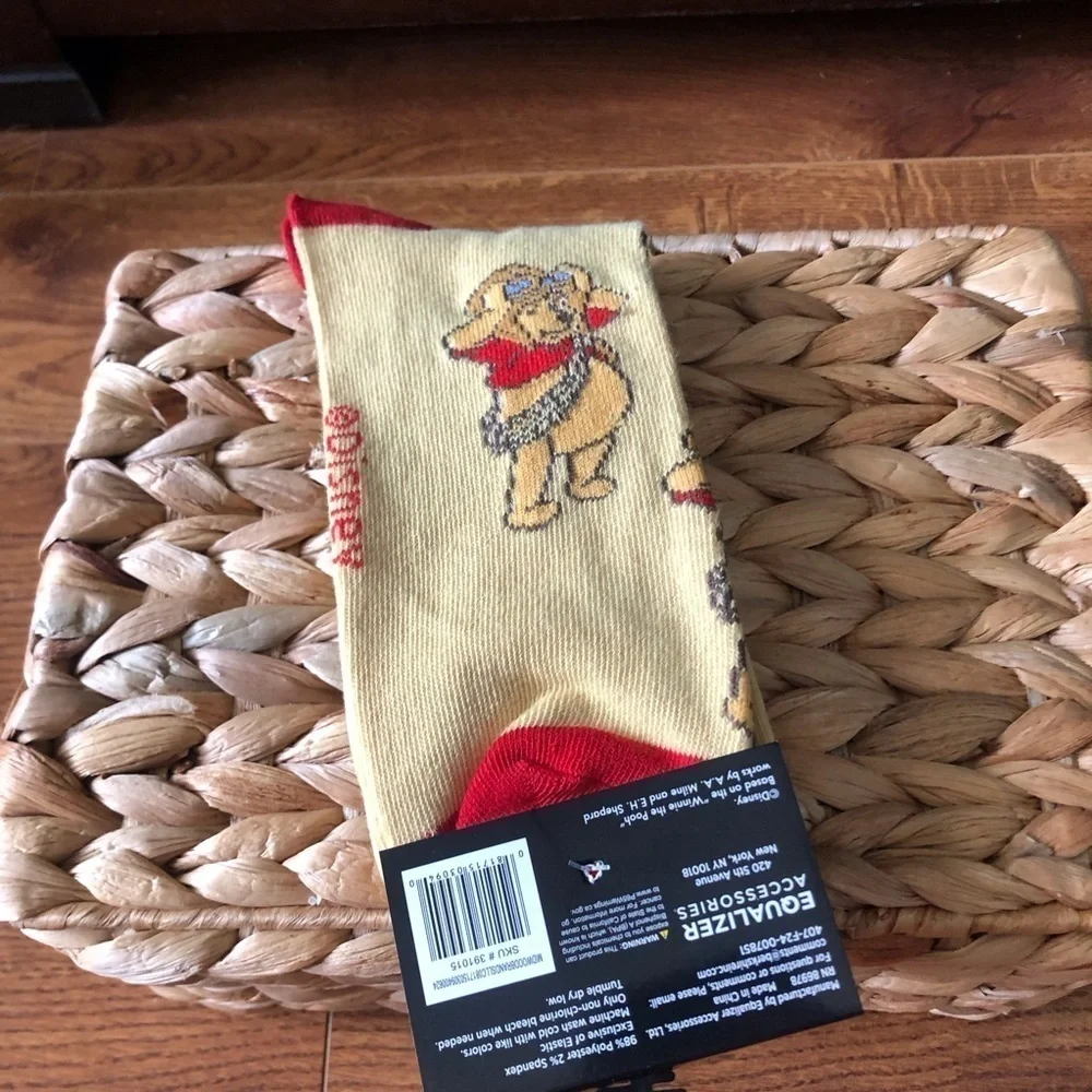 Disney: Winnie the Pooh crew socks